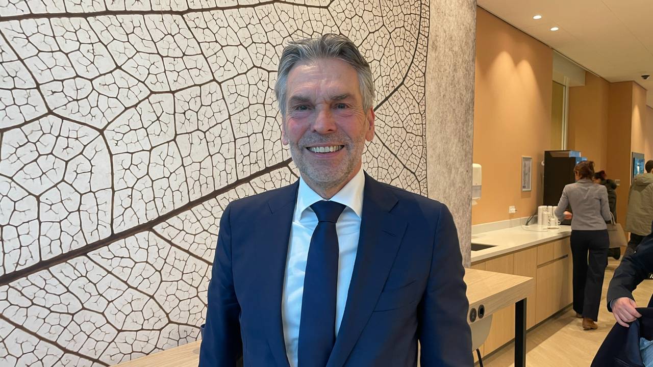 Premier Schoof op de High Tech Campus (foto: René van Hoof).