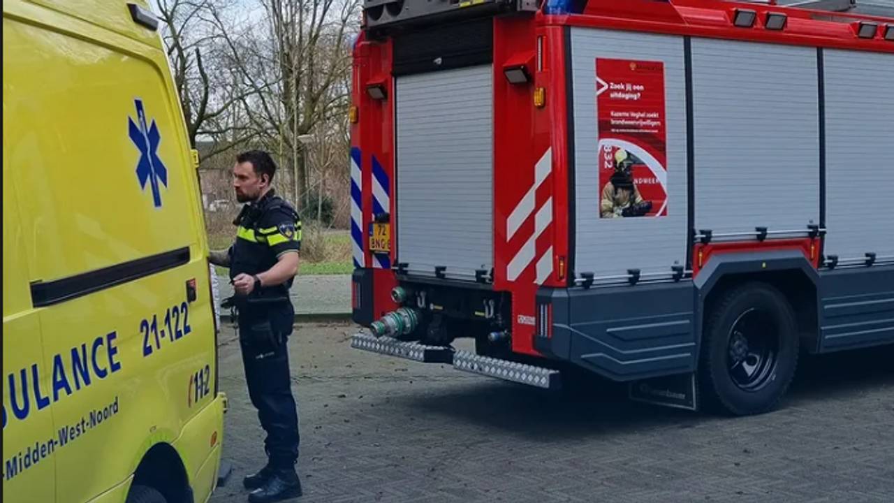 Man komt in water terecht in Veghel (foto: Instagram / Politie Meierijstad).