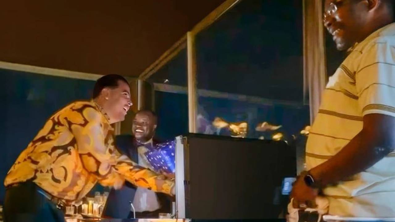 Een still uit de video van Bolle Jos (Bron: AD/Follow The Money.)