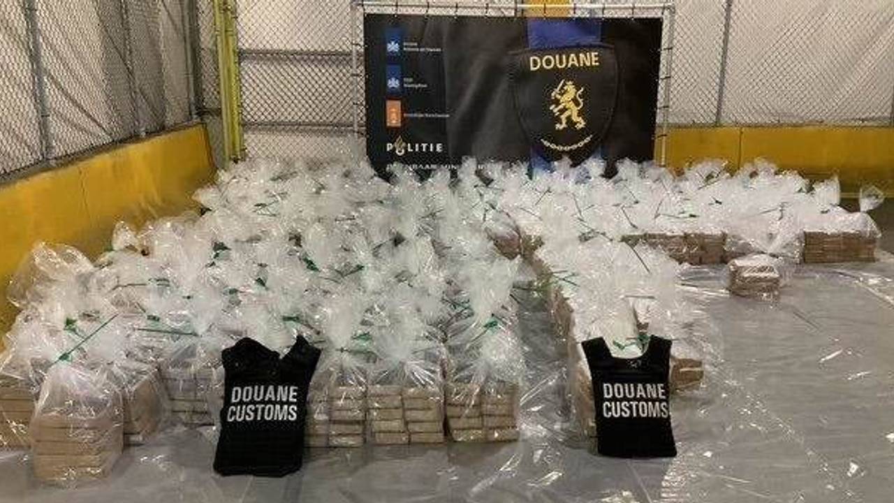 De enorme vangst van 2.598 kilo (foto: Douane).