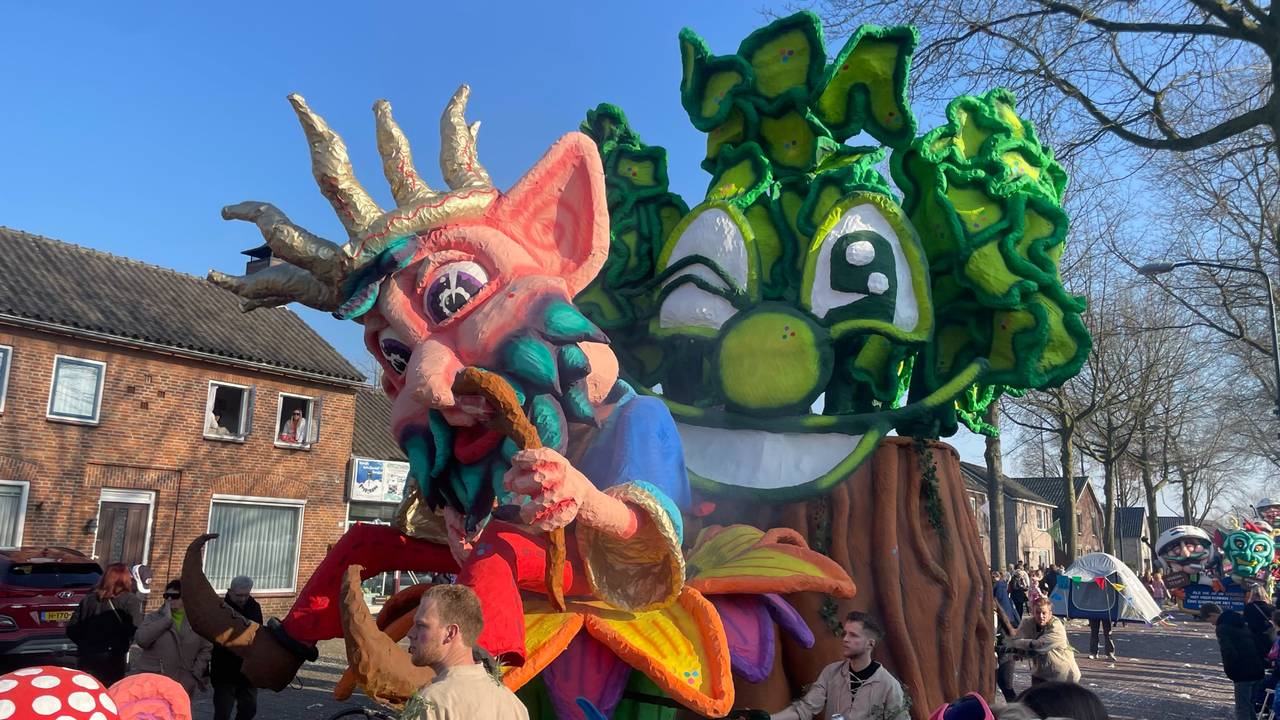 De ene wagen is nog groter dan de andere (foto: Jos Verkuijlen).