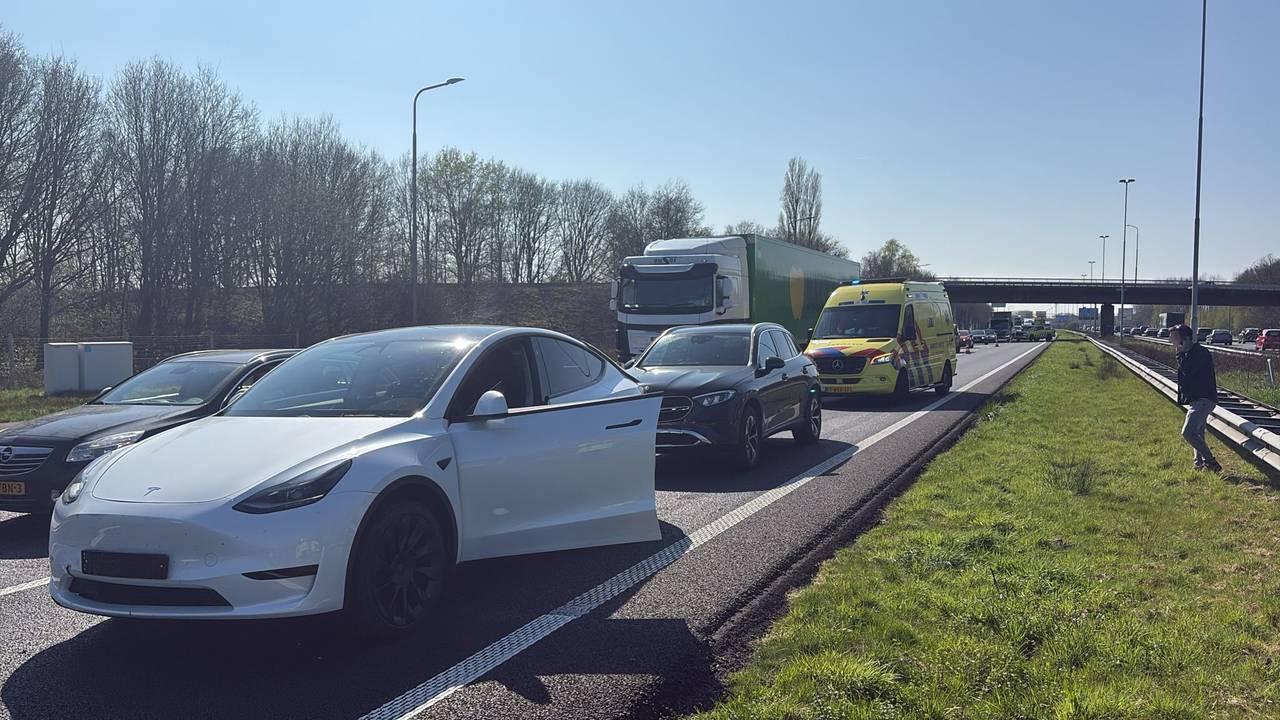 Een uur vertraging op de A58 door ongeluk.