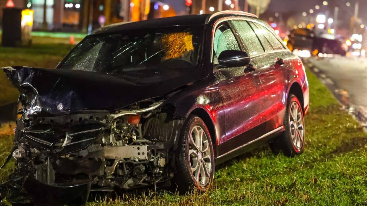 Na een reeks ongelukken krijgt deze gevaarlijke weg eindelijk flitspalen.