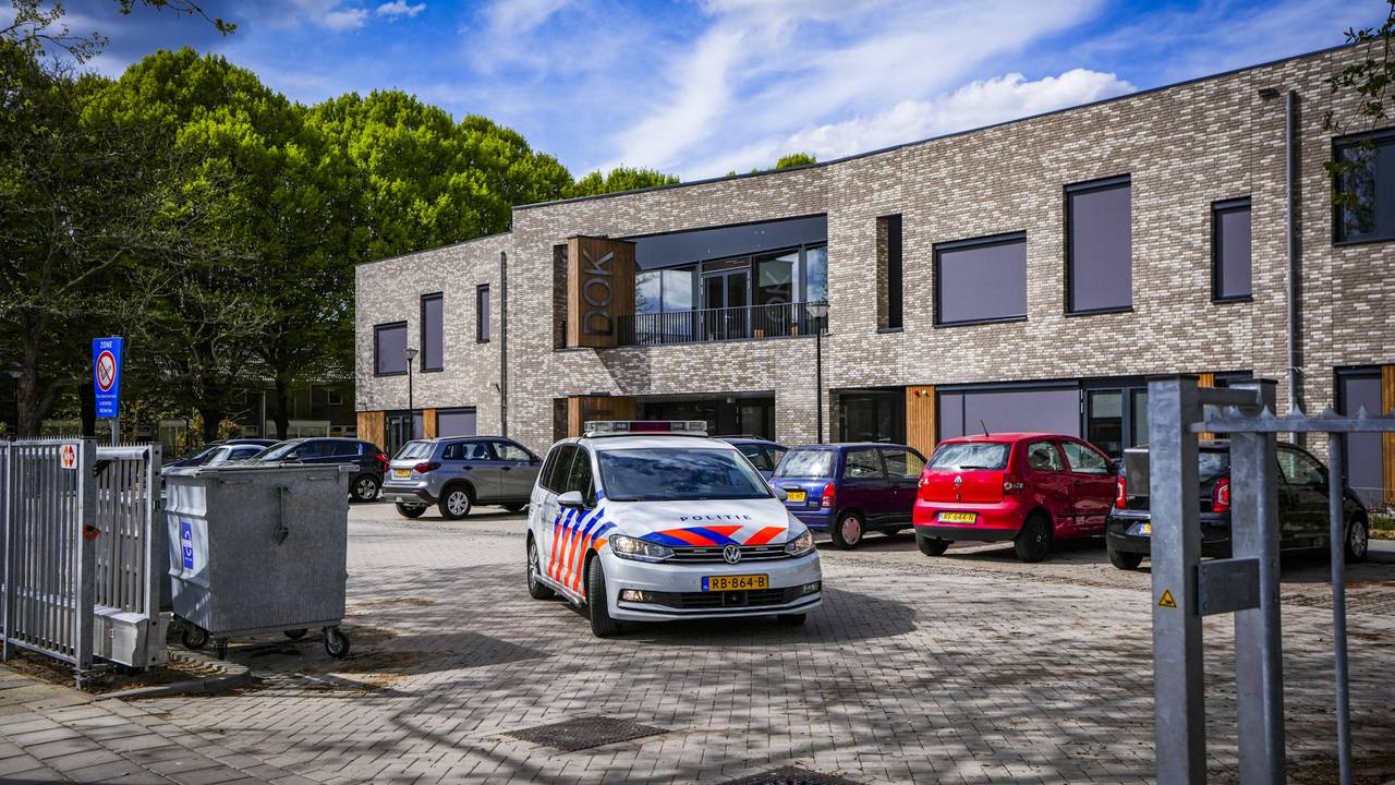 Politie bij Het Dok nadat leerlingen beschoten werden (foto: SQ Vision).