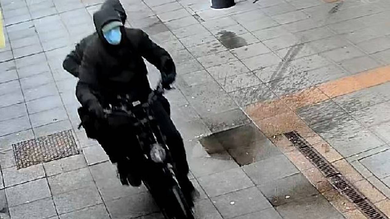 De overvallers vertrokken op een fatbike (foto: politie).