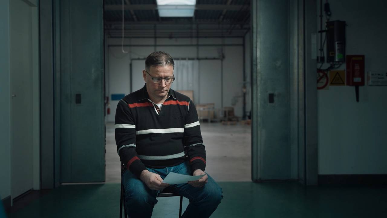 Oud-medewerker Chris Morrison van Custom Powders (Foto: Zembla)