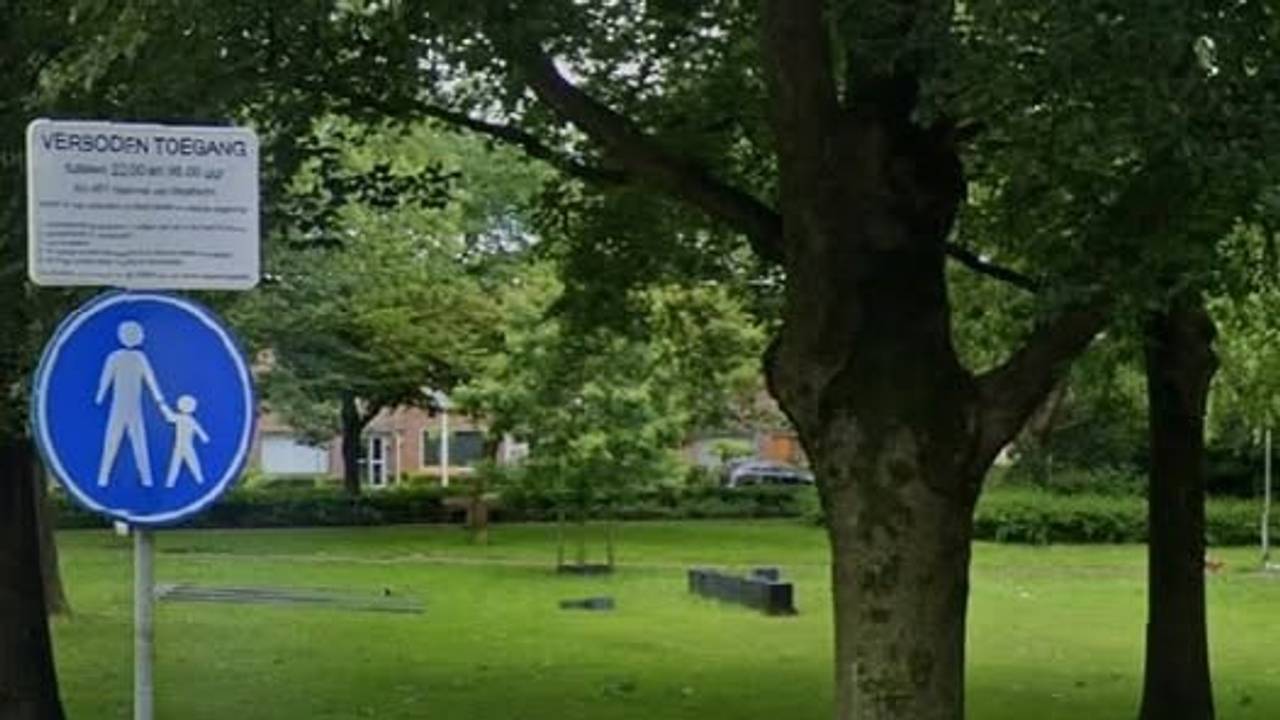 Toegangsverbod aangegeven op borden (foto: Politie Basisteam Leijdal).