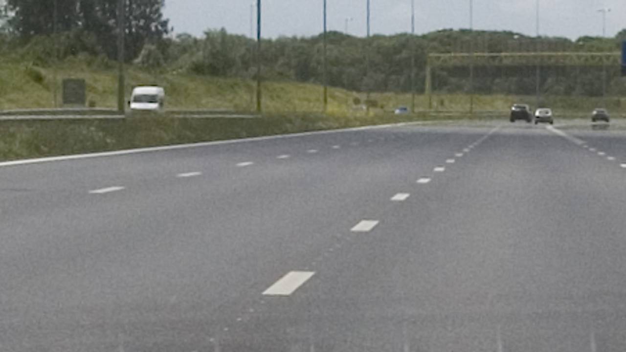 Ook in delen van de A2 zijn staalslakken gebruikt (foto: archief).