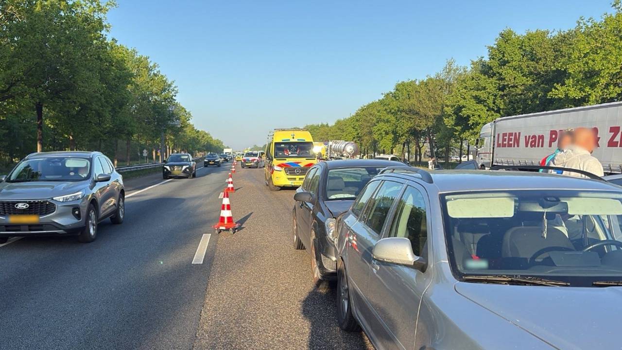 Ongelukken op de A58 zorgen in beide richtingen voor vertraging.