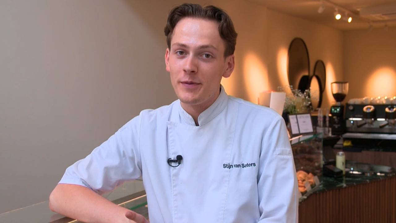Stijn is pas 20 en heeft nu al zijn eigen bakkerij in hartje Breda (foto: Omroep Brabant).