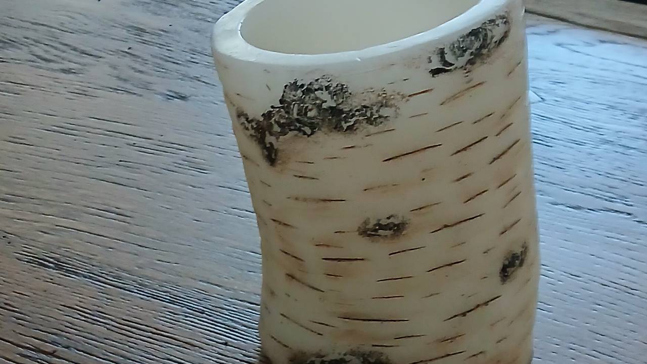 De smeltende kaars van Marian in Vlijmen (foto: Marian Verhoeven).