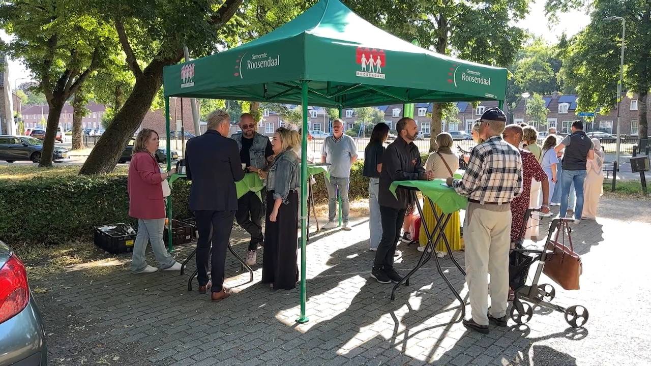 Er is een speciale tent door de gemeente neergezet om bij elkaar te komen (foto: Omroep Brabant).