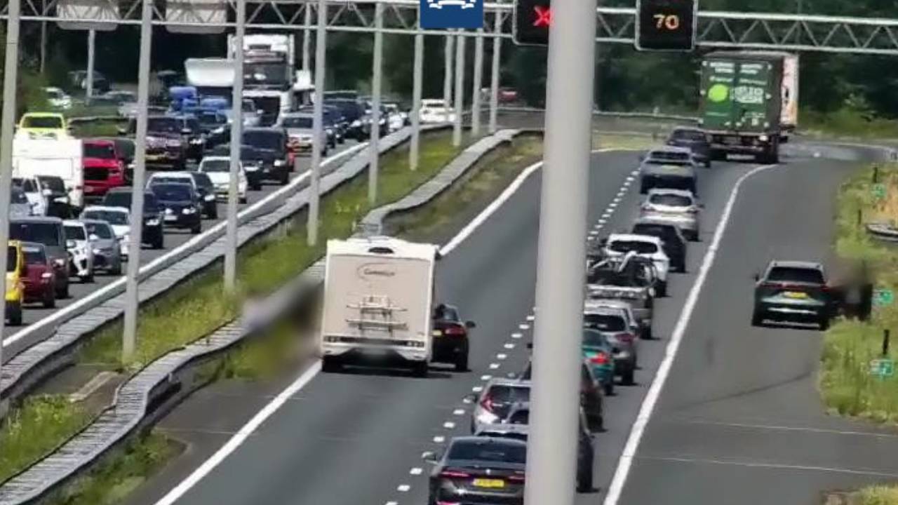 Prometni nesreči na Nizozemskem povzročili zastoje in zapore cest