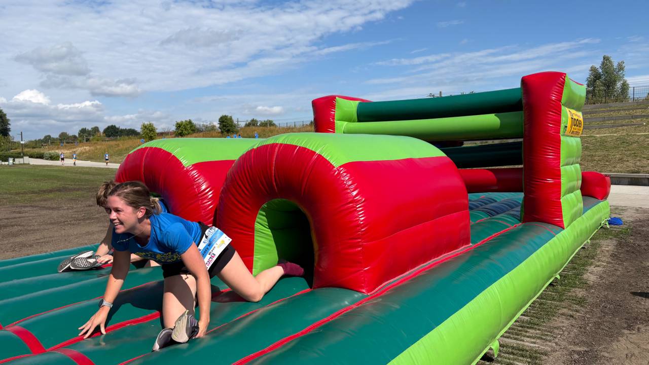 Ook nog even klauteren door de stormbaan (foto: Jasper Stads).