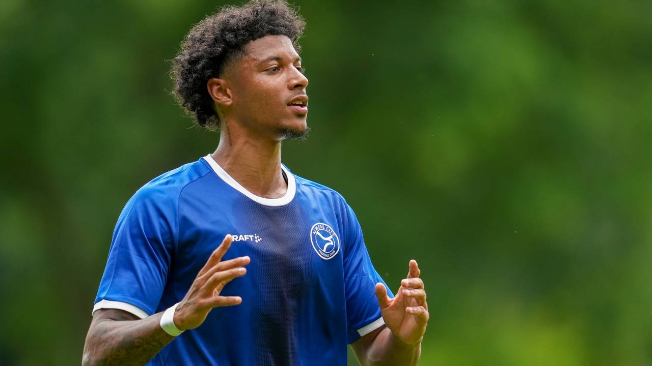 NAC versterkt de voorhoede en haalt razendsnelle aanvaller binnen