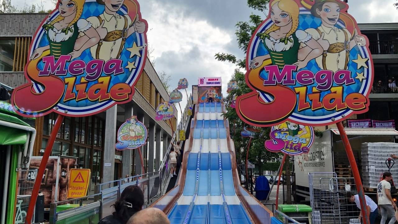 De Mega Slide is weer open.
