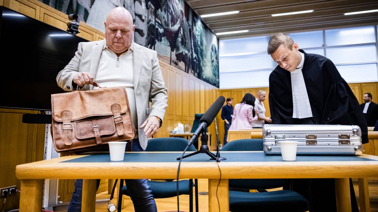 Peter Gillis en advocaat Erik Braun (bron: ANP)