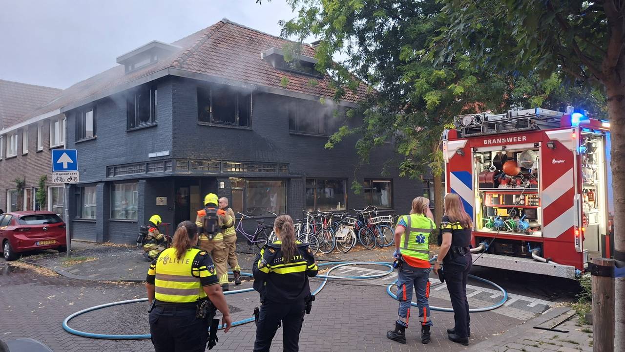 Het studentenhuis in Tilburg waar de brand uitbrak (Foto: Corrado Francke) .
