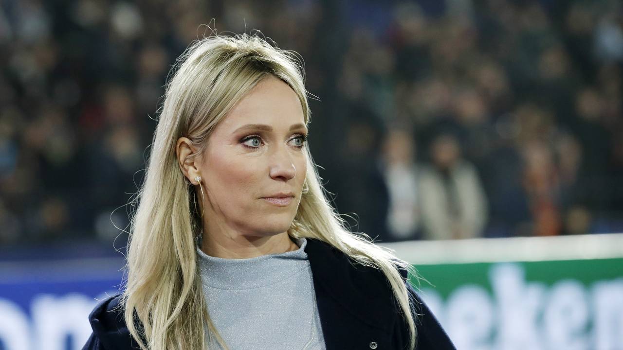 Hélène Hendriks blijft staan in Oranjezomer om pijn te vermijden