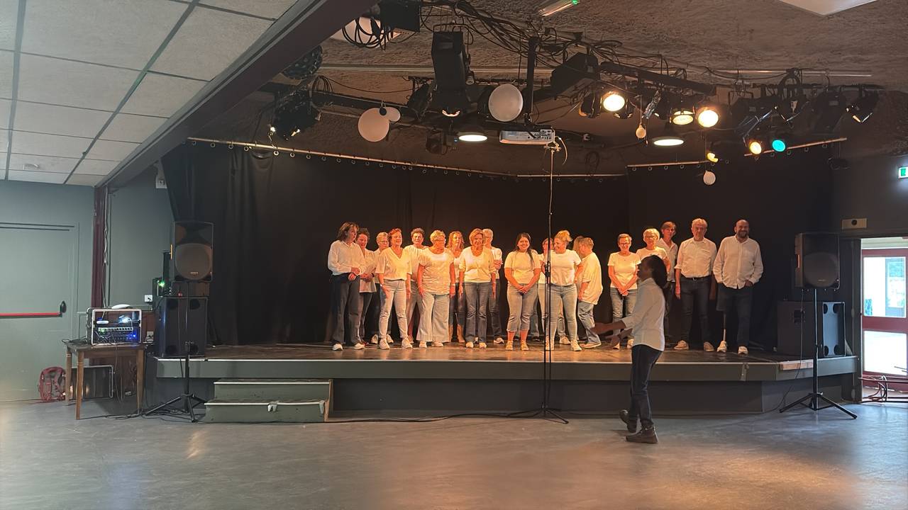 Het popkoor Zing in Engelen