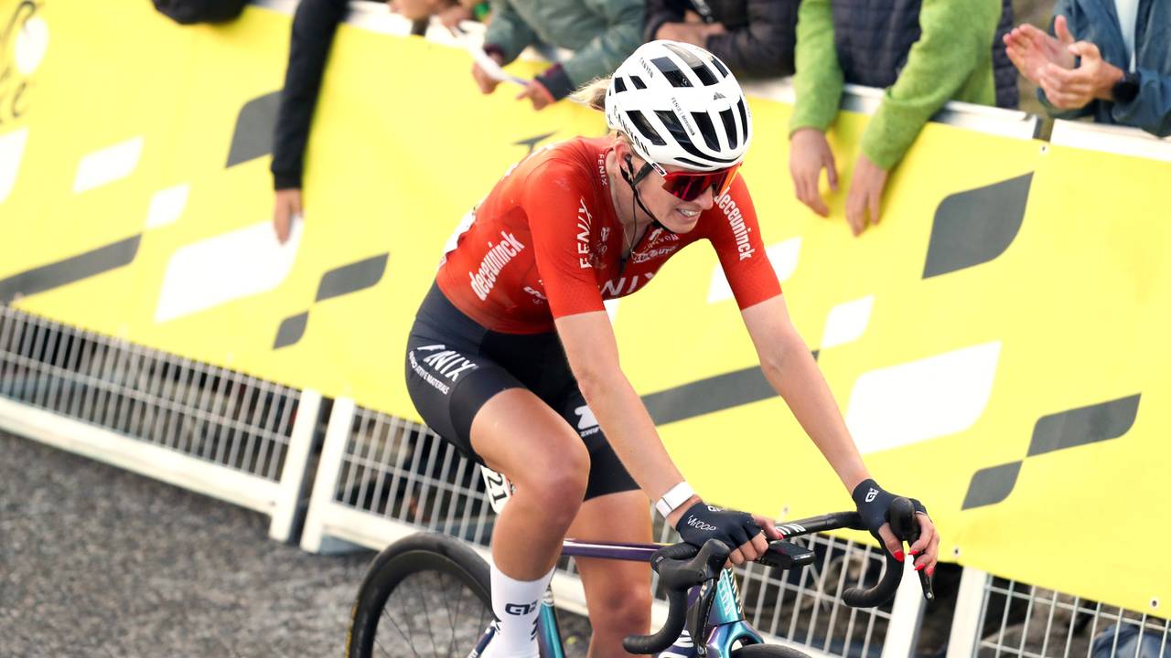 Pauliena Rooijakkers tijdens de Tour de France Femme 2025 (foto: Stephane Pillaud/Icon Sport/ANP).