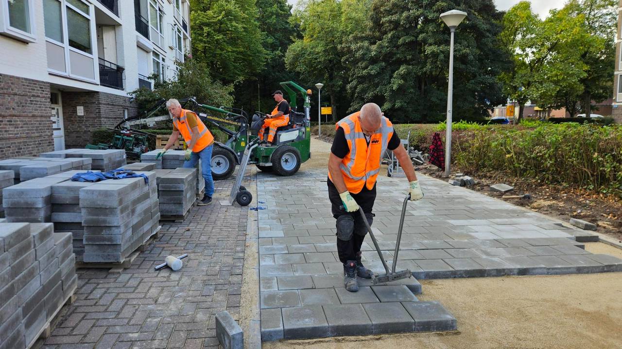 Stratenmakers aan het werk in Eindhoven. (foto: Jelle Oosterveld)