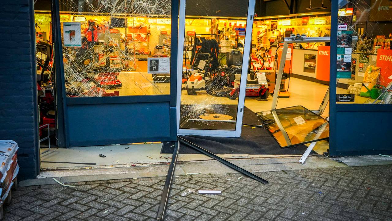 De schade is groot (foto: Persbureau Heitink).