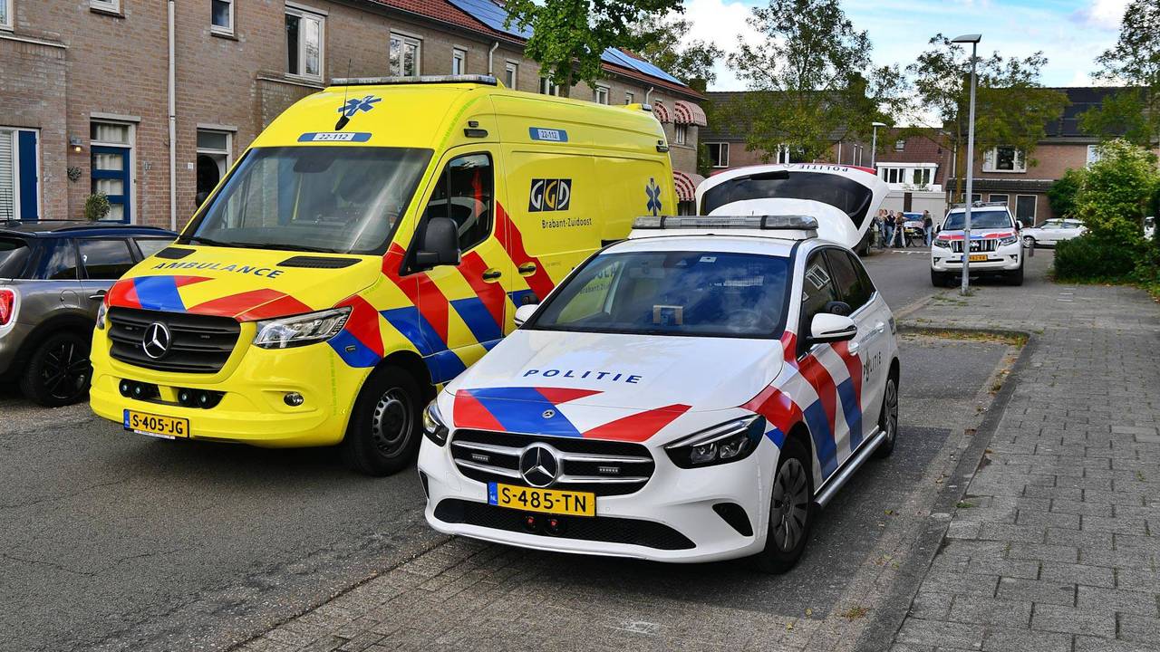 Steekpartij in huis: vrouw raakt gewond, verdachte opgepakt