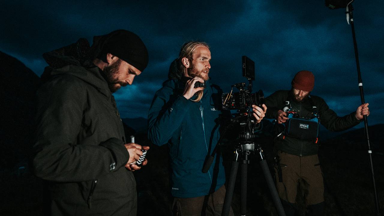 Bart Schrijver (links) met een deel van zijn crew (eigen foto).