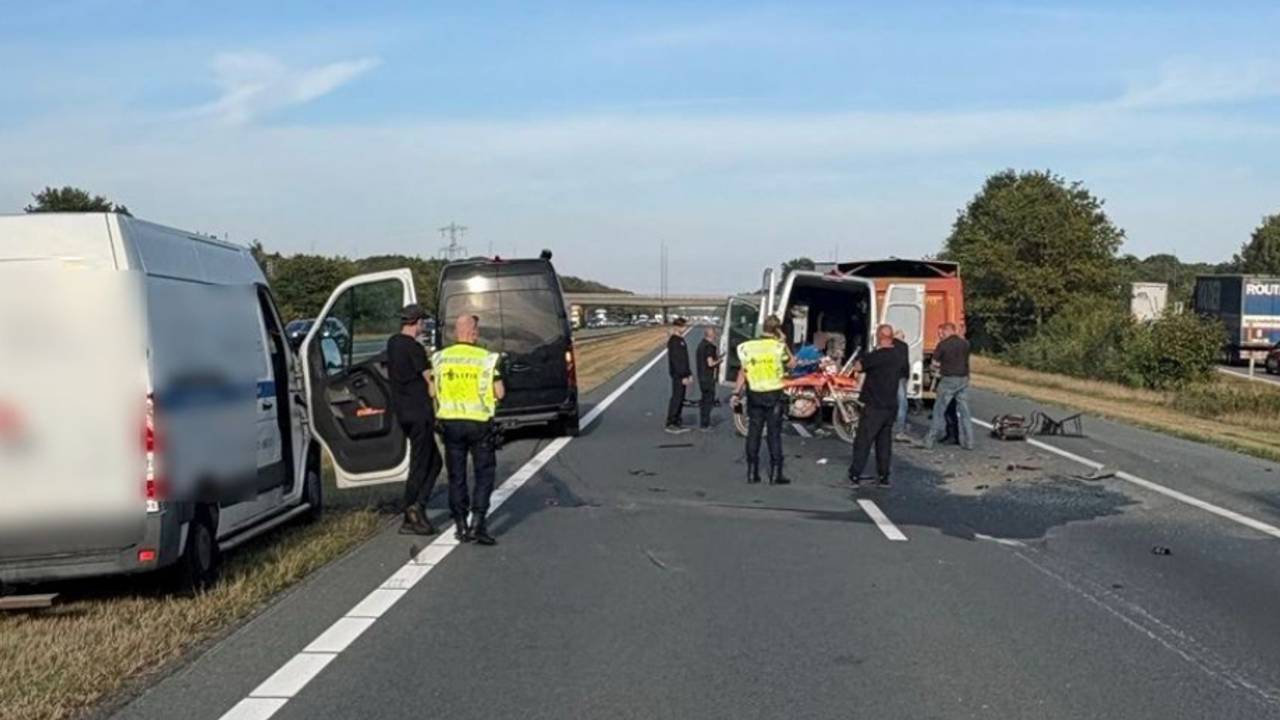 Het ongeval op de A67 (foto: Rijkswaterstaat).