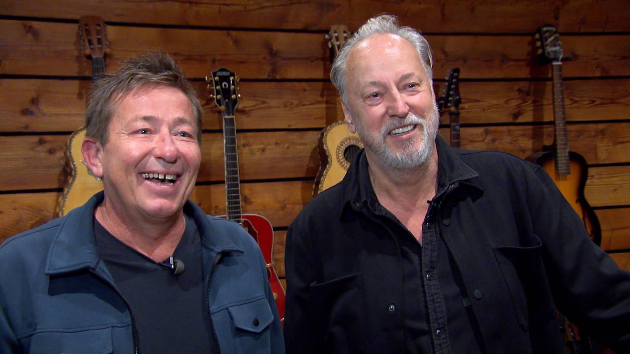 Rowwen Hèze in hun oefenruimte in America