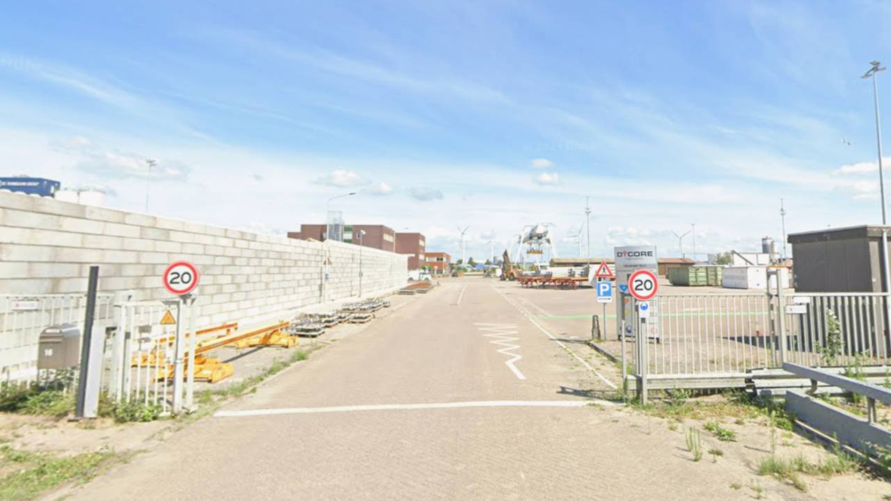 De fabriek in Oosterhout (foto: Google Street View).