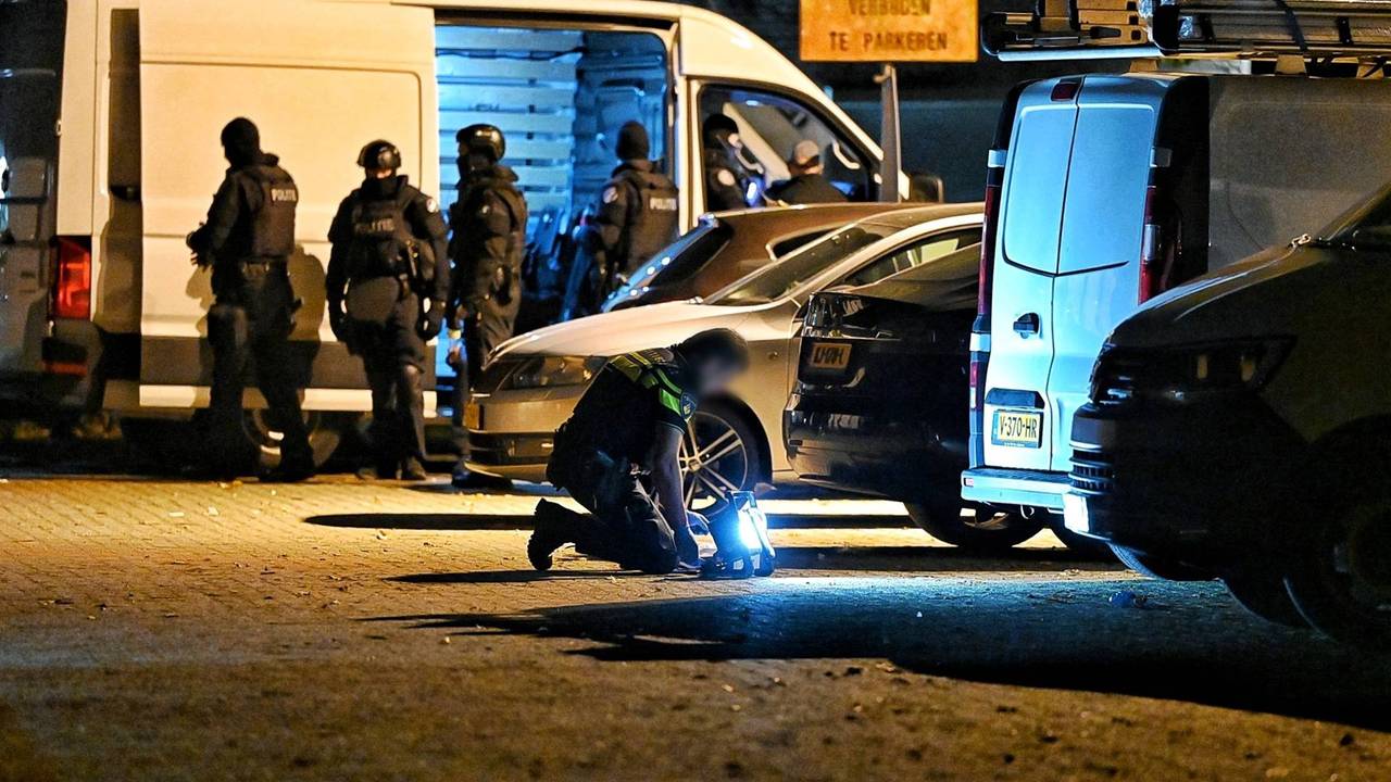 Drie mannen opgepakt tijdens grote politieactie, ook vuurwapens gevonden