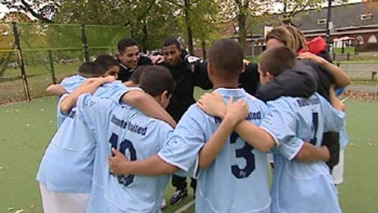 voetballers in den bosch, hun project won de hein roethofprijs