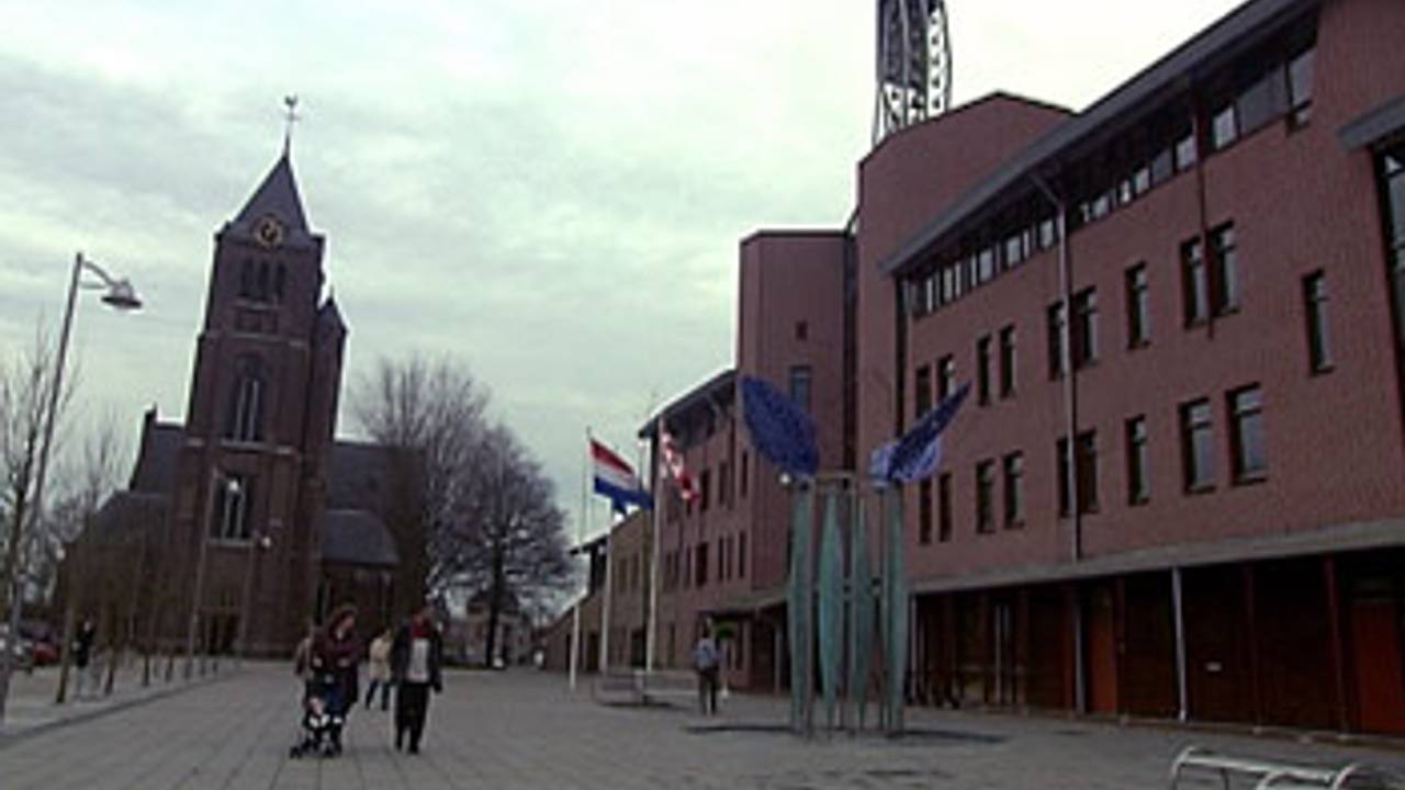 Het gemeentehuis van Reusel-de Mierden.