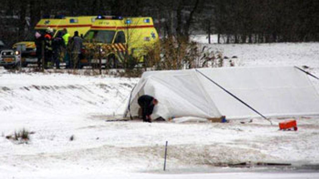 Hulpverleners bij de afgraving (foto: Tom Louter, 112brabantnieuws.nl)