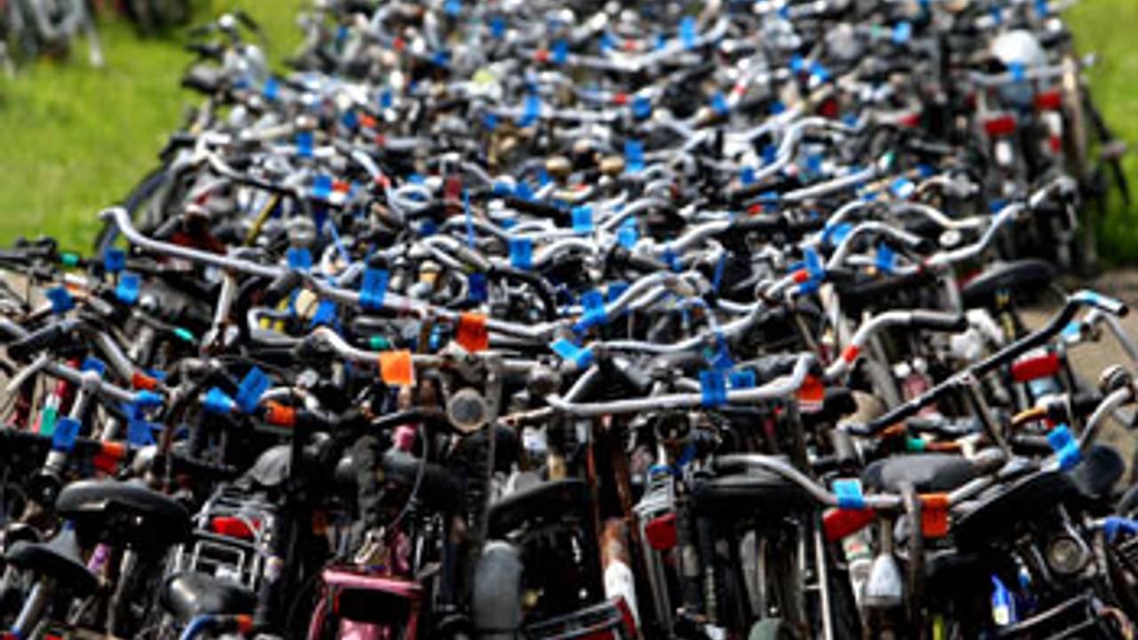 Opkopers en handelaren moeten de fietsen registreren. (Foto: ANP)