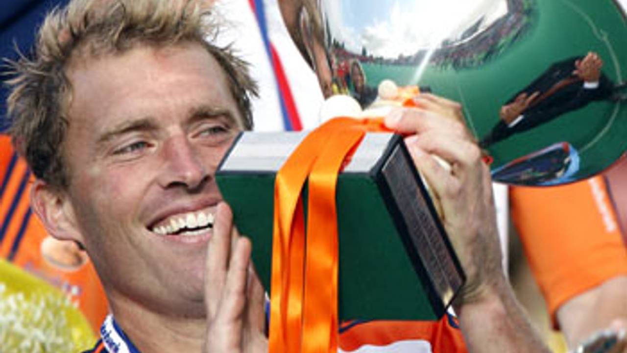 Delmee blijft Oranje Zwart trouw (foto: ANP).