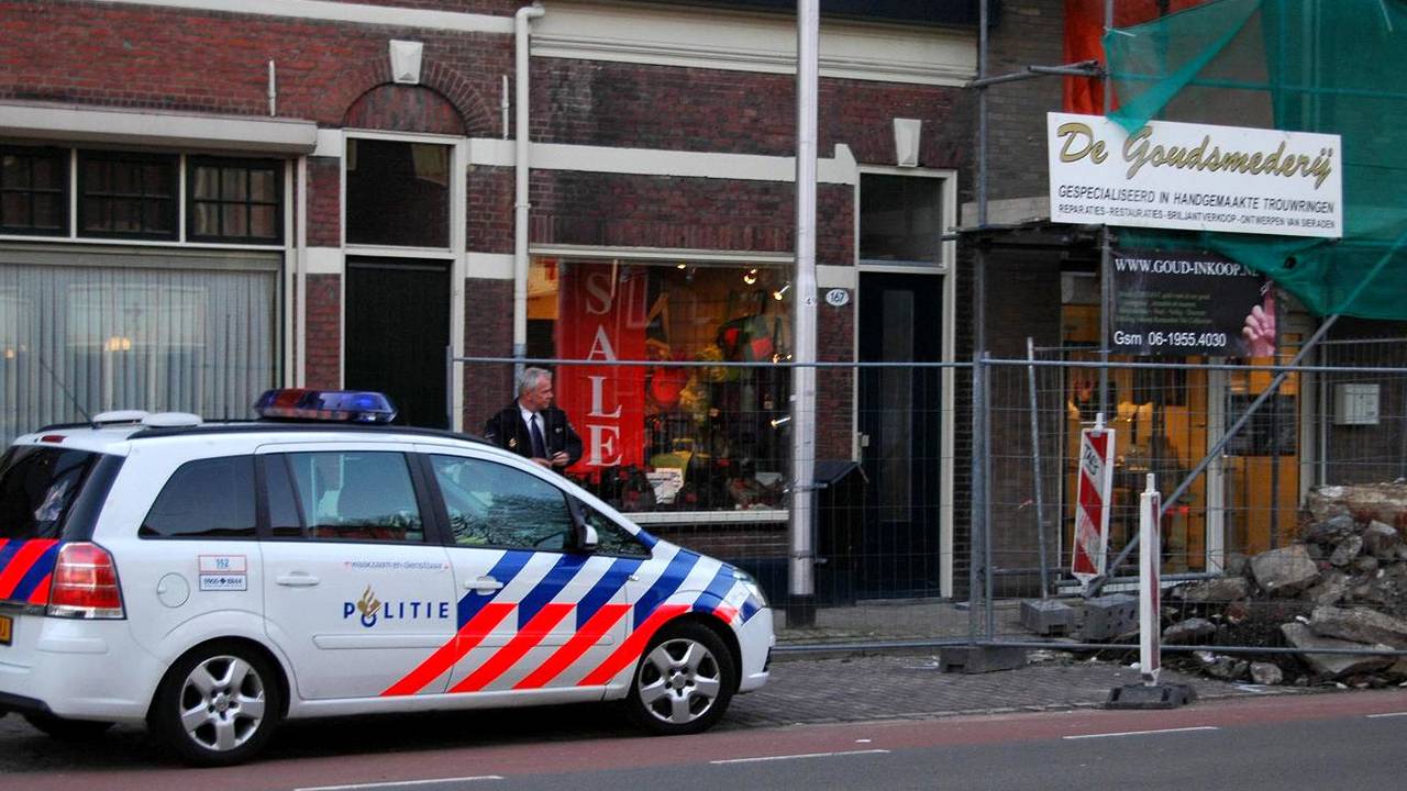 De juwelier aan de Besterdring in Tilburg (Foto: Bart Meesters)