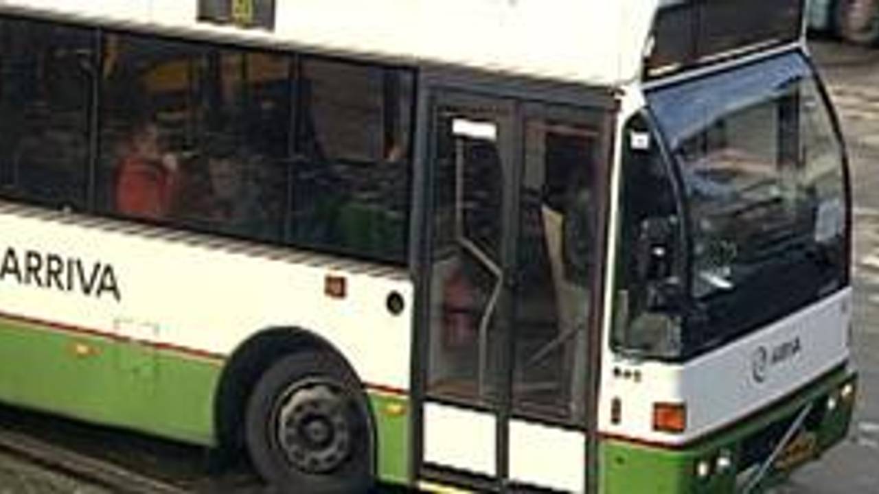 Een oude bus van Arriva.