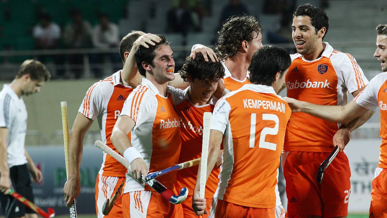 Oranje juicht bij de gelijkmaker. (ANP)