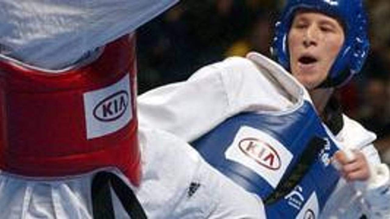 Bekkers liep een gebroken hand op (Foto: ANP).