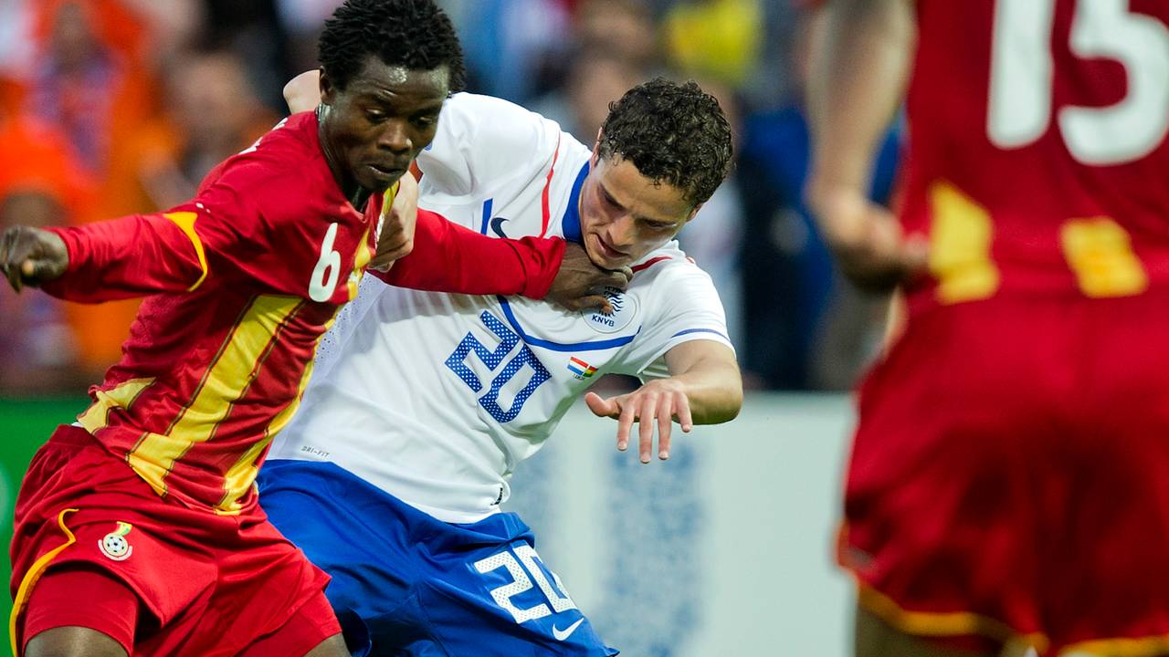 Afellay in de basis (foto: ANP)