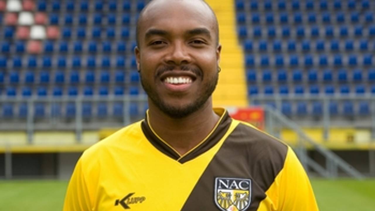Kurt Elshot zoekt een club.