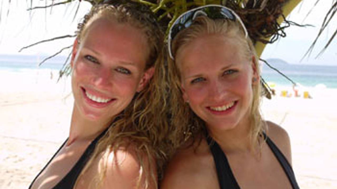 Marleen van Iersel (rechts) en Sanne Keizer.