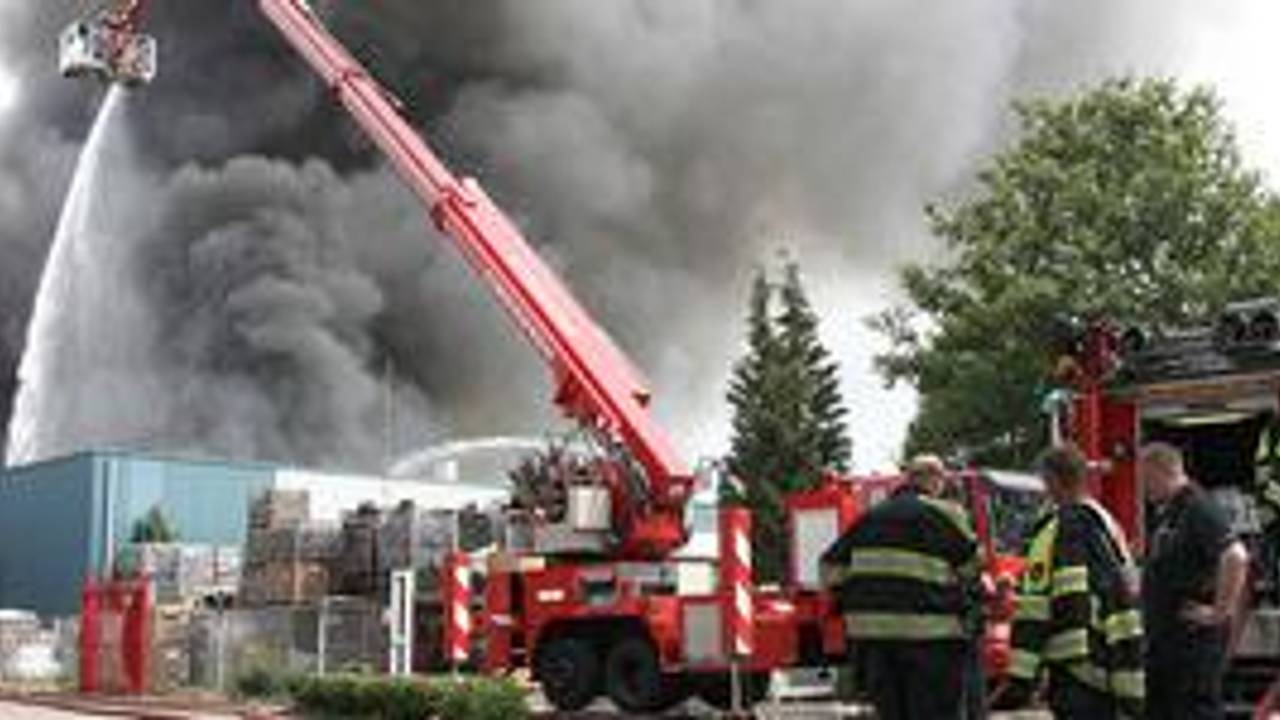 De enorme brand op 21 juli begon bij Timco.