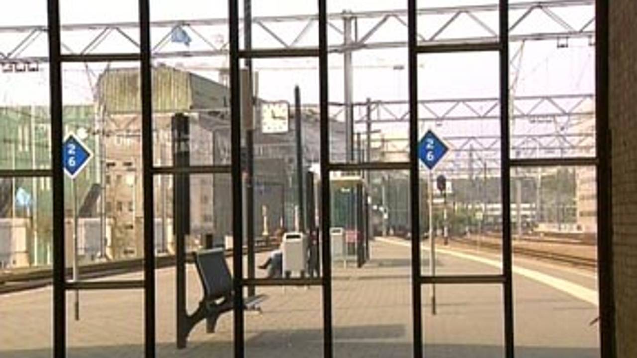 station-eindhoven1_350