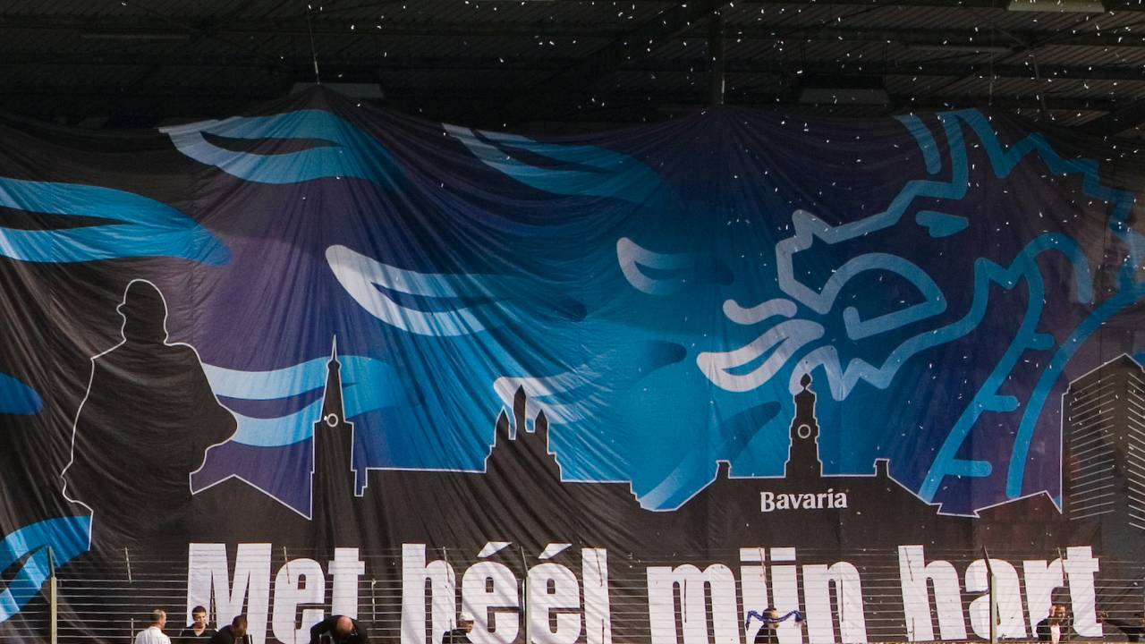 Een spandoek van FC Den Bosch-supporters.