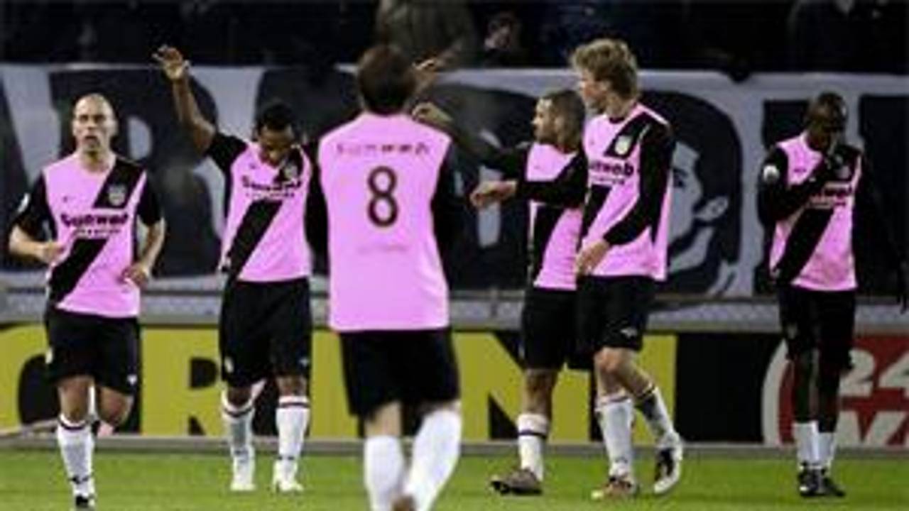 Geen Roze Shirts Bij Nac Breda Foto S Nieuw Tenue Omroep Brabant