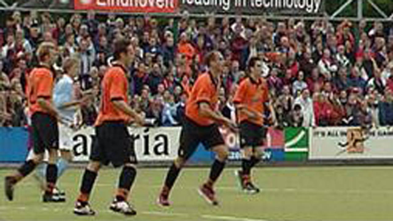 oranjezwart720